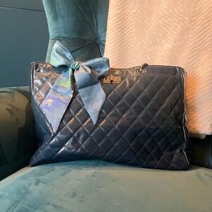 Elegant Teal Blue Quilted Handbag